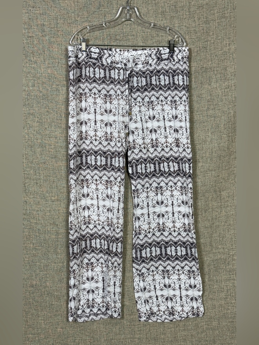 Hester & Orchard Wide Leg Aztec Printed Pants - Black & White